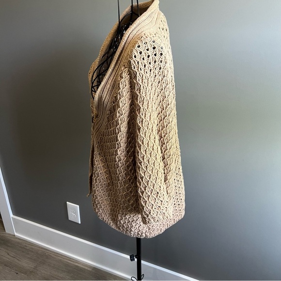 Liz Claiborne Beige Cardigan Lightweight With Gold Button Detail Size XLarge - Picture 7 of 10
